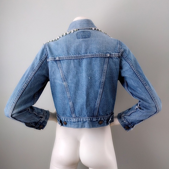 Vtg Levis Embroidered Rose Trim Jean Denim Jacket - Picture 5 of 7